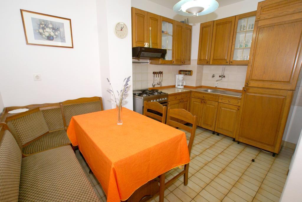 Apartment Ana 1 マリンスカ 部屋 写真